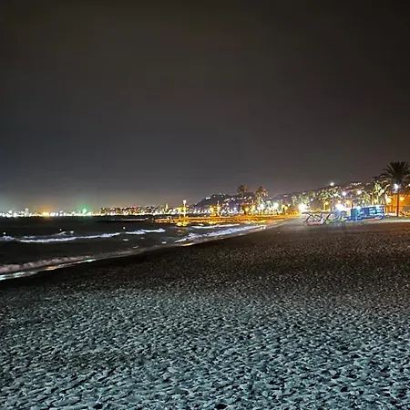10 Min To Beach Cosy Flat Apartment *